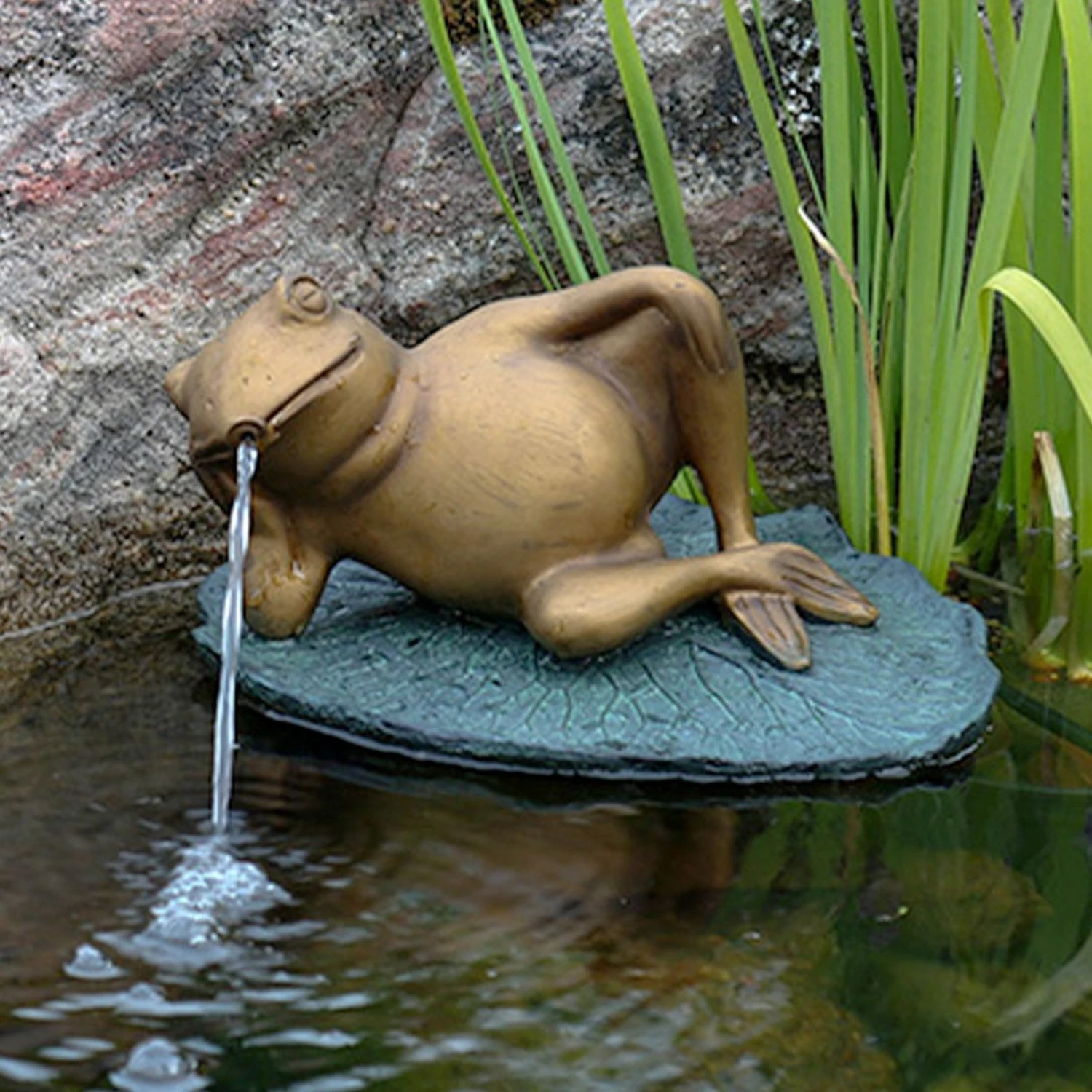 Aquascape Lazy Frog On Lily Pad Spitter Fish Aquarium Ornament 4 Aquascape Lazy Frog On Lily Pad Spitter Fish Aquarium Ornament - Image 2